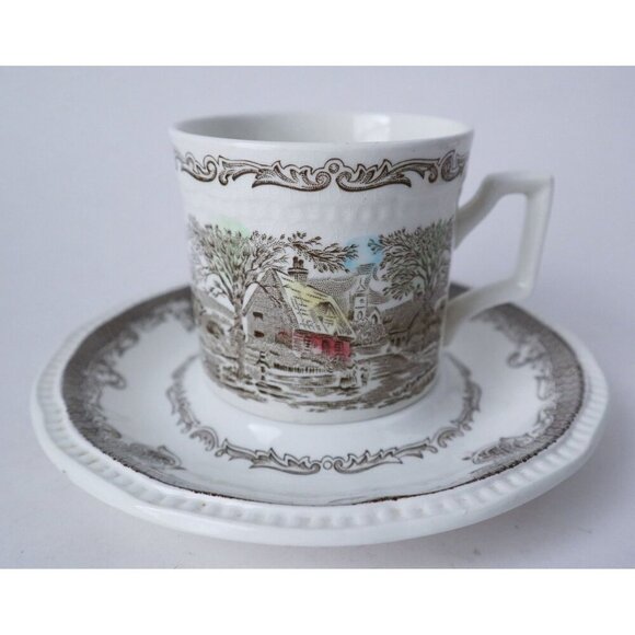 2 Vintage Teacups and Saucers Shakespeare's Sonnets by Kensington Shafford - Picture 3 of 6